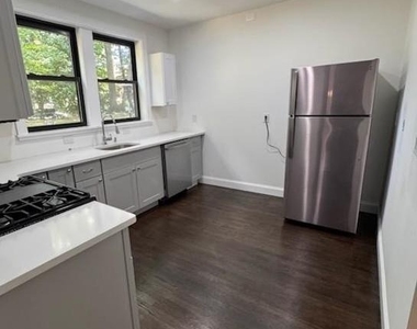 26 W Devonia Avenue - Photo Thumbnail 3