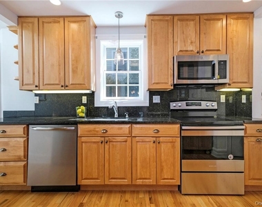 107 Lee Road - Photo Thumbnail 8