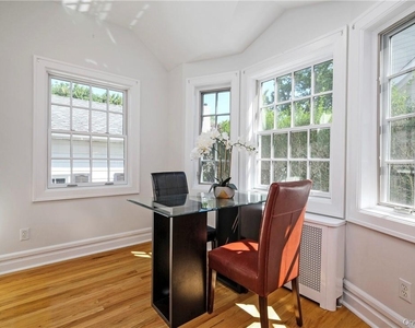 107 Lee Road - Photo Thumbnail 10