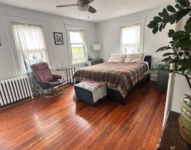 32 Herbert Avenue - Photo Thumbnail 6