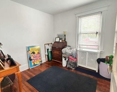 32 Herbert Avenue - Photo Thumbnail 8