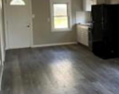 37 Roosevelt Street - Photo Thumbnail 5