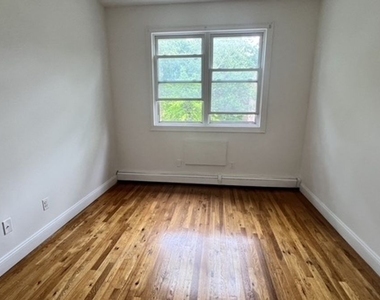 548 Rockaway Avenue - Photo Thumbnail 12