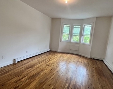 548 Rockaway Avenue - Photo Thumbnail 4