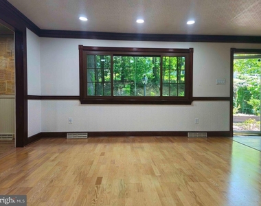 159 Olde Concord Road - Photo Thumbnail 7