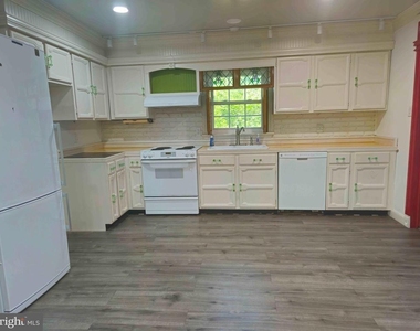 159 Olde Concord Road - Photo Thumbnail 15