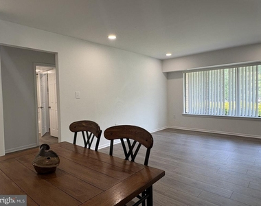 9574 Jayhawk Terrace - Photo Thumbnail 14