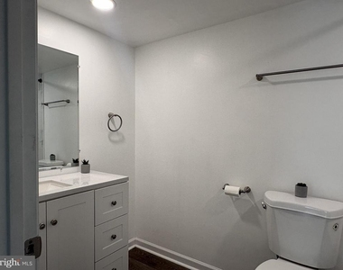 9574 Jayhawk Terrace - Photo Thumbnail 32