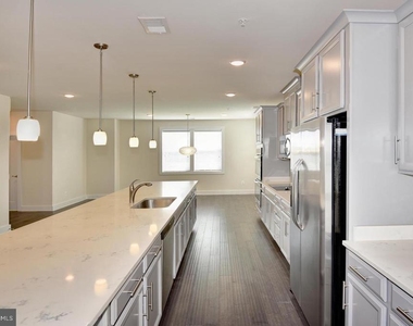 44858 Tiverton Square - Photo Thumbnail 11