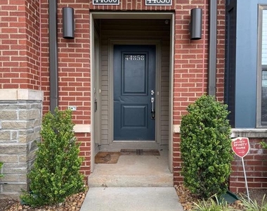 44858 Tiverton Square - Photo Thumbnail 1