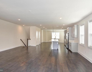 44858 Tiverton Square - Photo Thumbnail 16