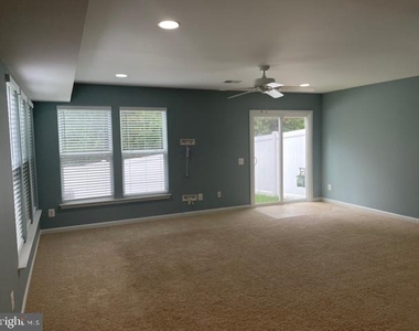 22440 Snow Powder Terrace - Photo Thumbnail 3