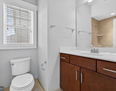 22463 Verde Gate - Photo Thumbnail 24
