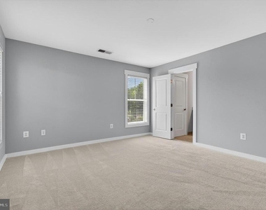 22463 Verde Gate - Photo Thumbnail 18