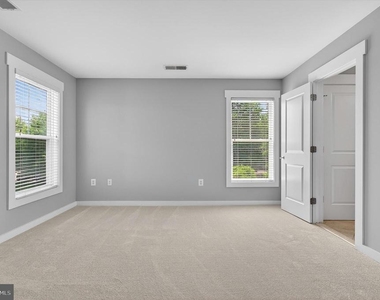 22463 Verde Gate - Photo Thumbnail 17