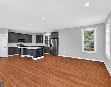 22463 Verde Gate - Photo Thumbnail 7