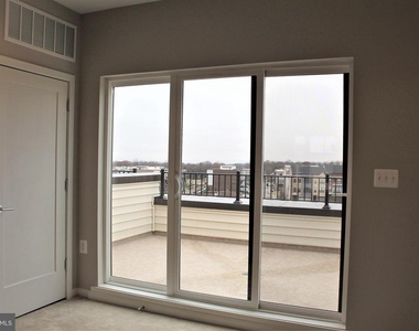23016 Lavallette Square - Photo Thumbnail 25