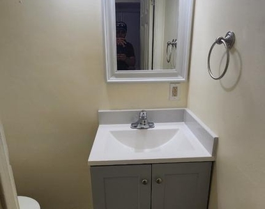 2117 Ferguson Place - Photo Thumbnail 12