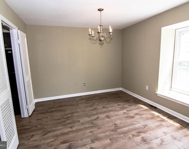 5404 Helm Court - Photo Thumbnail 5