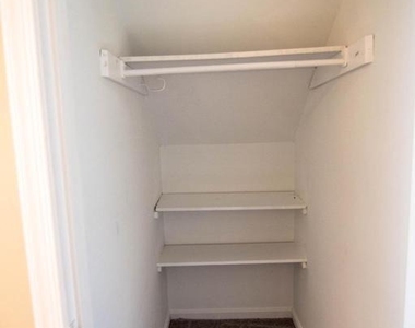 5404 Helm Court - Photo Thumbnail 22