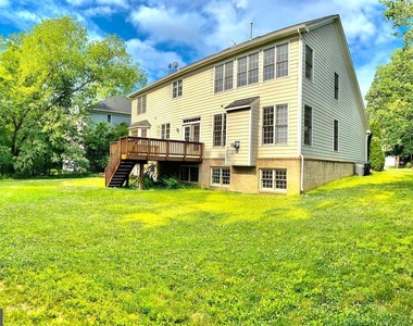 1305 Providence Terrace - Photo Thumbnail 2