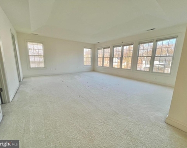 1305 Providence Terrace - Photo Thumbnail 13