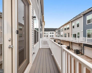 14813 Retreat Boulevard - Photo Thumbnail 42