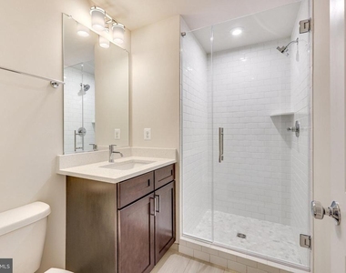 14813 Retreat Boulevard - Photo Thumbnail 7