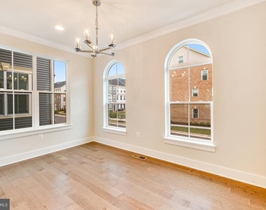 14813 Retreat Boulevard - Photo Thumbnail 17