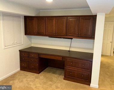 4701 Red Fox Drive - Photo Thumbnail 36