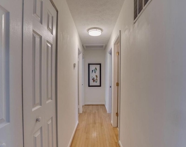 2801 Reign Street - Photo Thumbnail 6