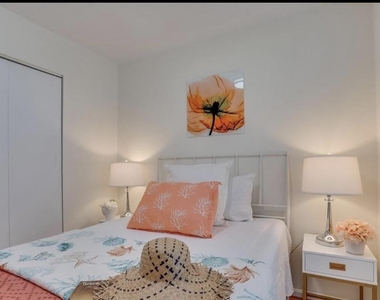 2801 Reign Street - Photo Thumbnail 10