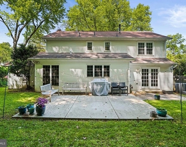 6117 Larstan Drive - Photo Thumbnail 37
