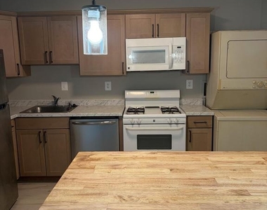 3701 S George Mason Drive - Photo Thumbnail 2