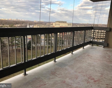 3701 S George Mason Drive - Photo Thumbnail 14