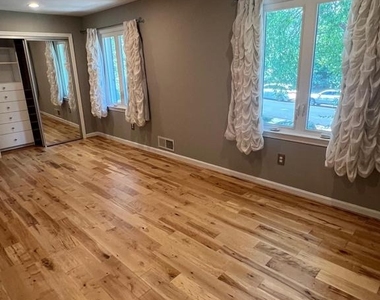 6322 Kellogg Drive - Photo Thumbnail 15