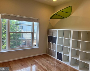 12579 Royal Wolf Place - Photo Thumbnail 5