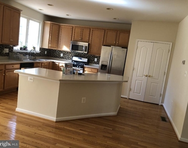12579 Royal Wolf Place - Photo Thumbnail 7