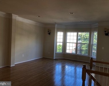 12579 Royal Wolf Place - Photo Thumbnail 3