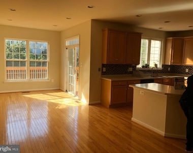 12579 Royal Wolf Place - Photo Thumbnail 6