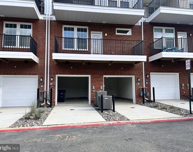 10840 Cedar Avenue - Photo Thumbnail 7