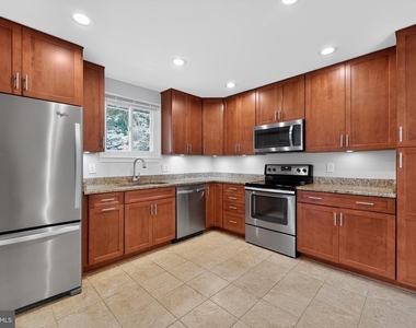 4898 Wheatstone Drive - Photo Thumbnail 9