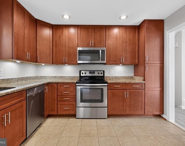 4898 Wheatstone Drive - Photo Thumbnail 8