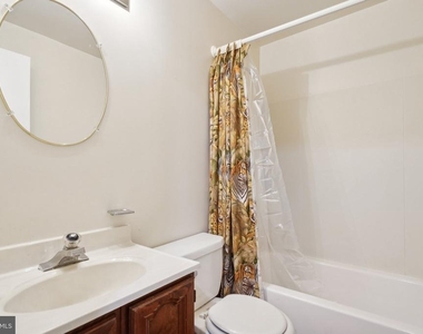 10258 Quiet Pond Terrace - Photo Thumbnail 11