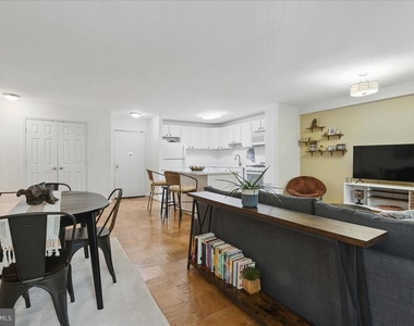 4501 Arlington Boulevard - Photo Thumbnail 2