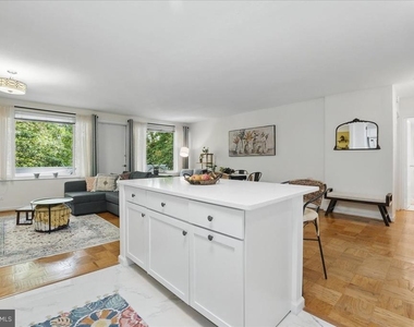 4501 Arlington Boulevard - Photo Thumbnail 4