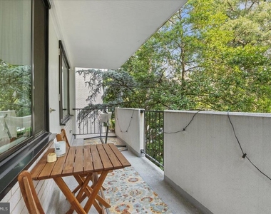 4501 Arlington Boulevard - Photo Thumbnail 8