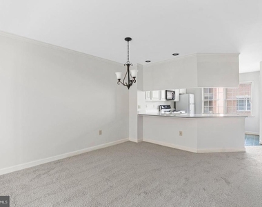 6908 Fairfax Drive - Photo Thumbnail 12