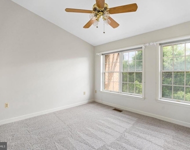 6908 Fairfax Drive - Photo Thumbnail 29