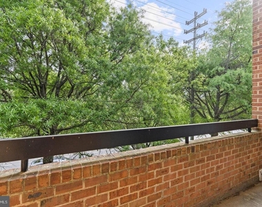 6908 Fairfax Drive - Photo Thumbnail 18